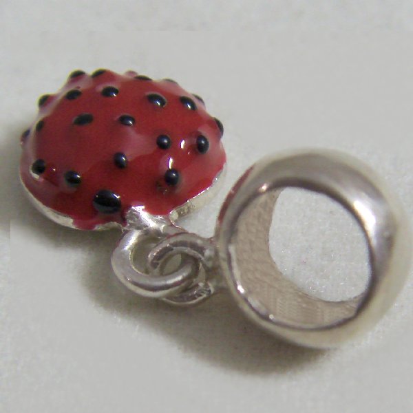 (p1360)Silver pendant motif enamel strawberry.